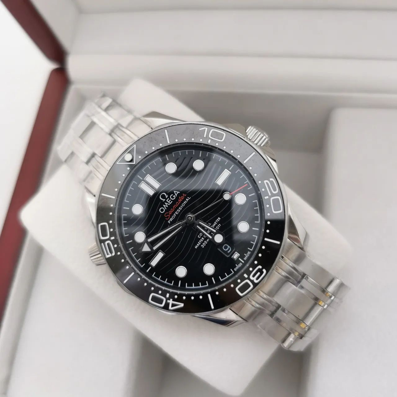 Oga. Seamaster 007