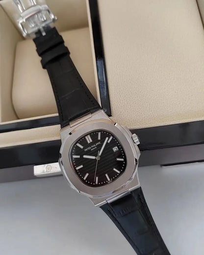 Patek P. Nautilus Couro