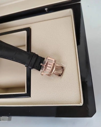 Patek P. Nautilus Couro