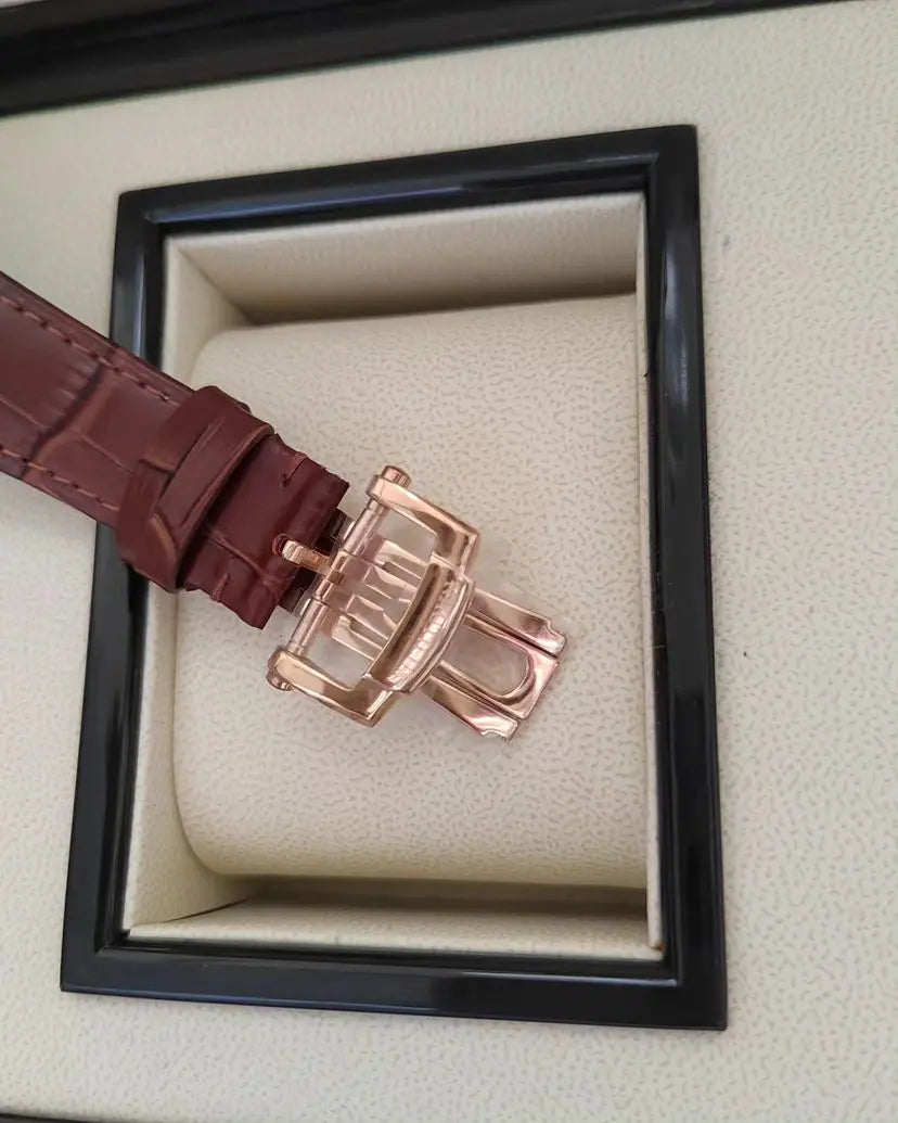 Patek P. Nautilus Couro