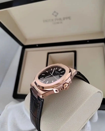 Patek P. Nautilus Couro
