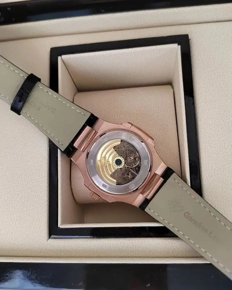 Patek P. Nautilus Couro