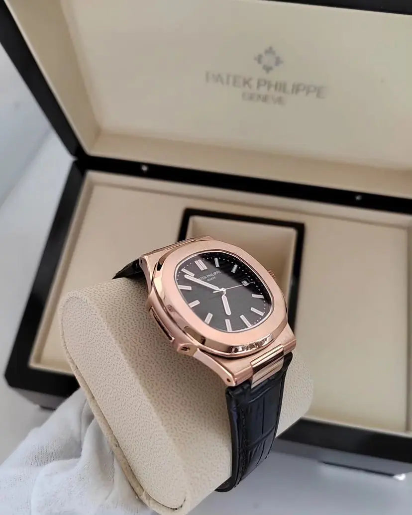Patek P. Nautilus Couro