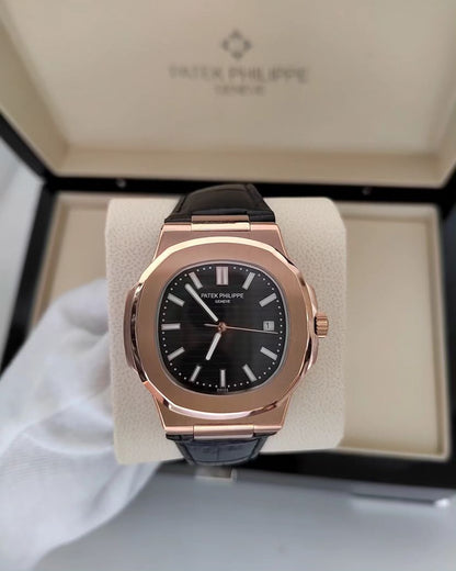 Patek P. Nautilus Couro