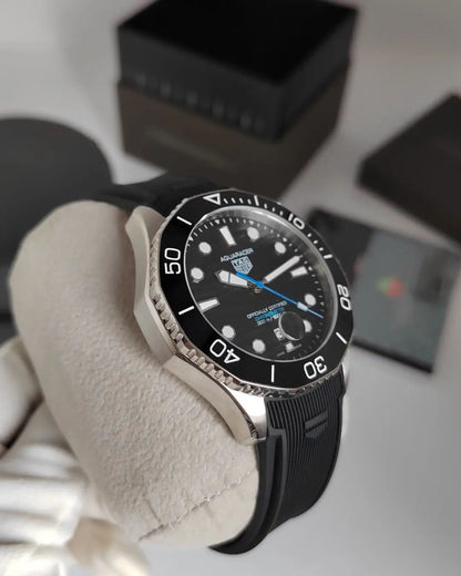 Tag H. Aquaracer