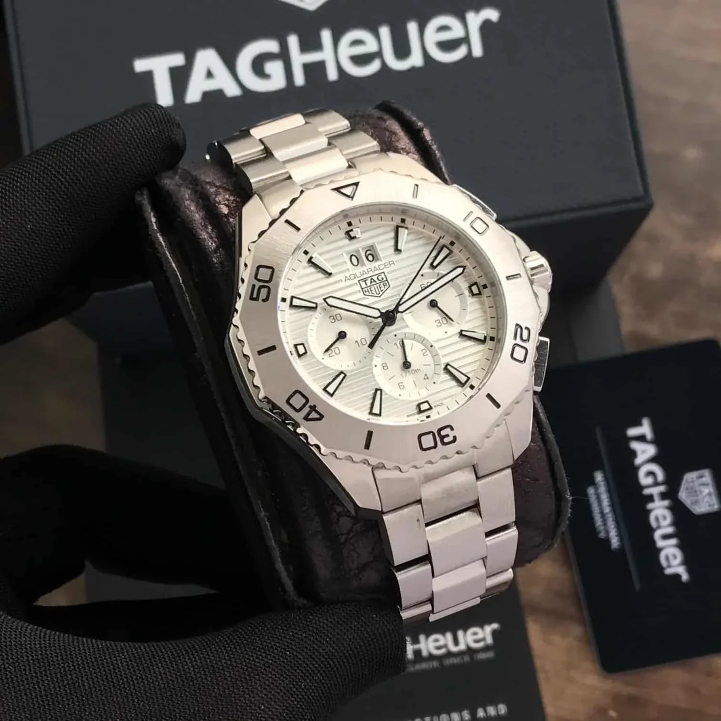Tag H. Aquaracer